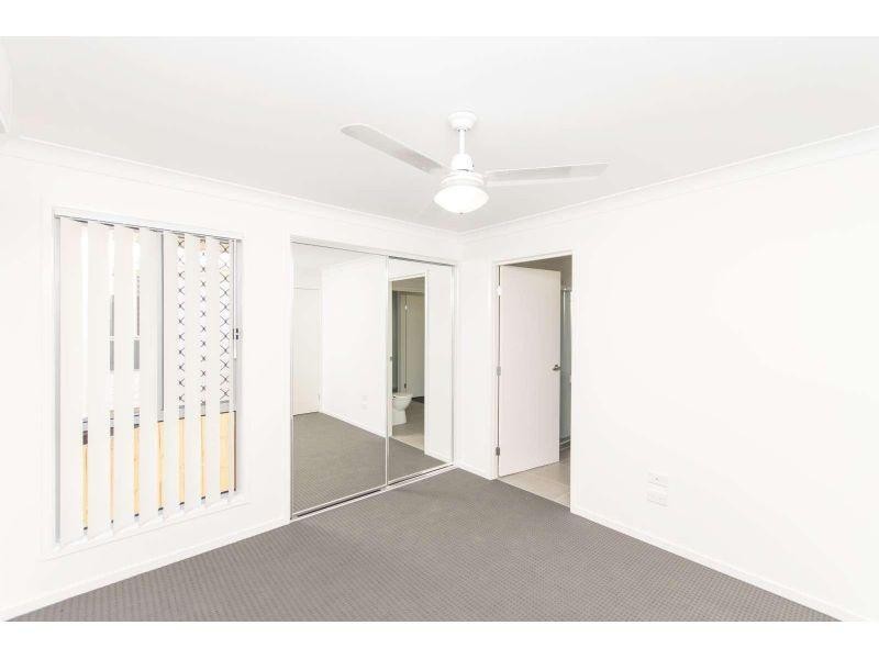2/64 Whitmore Crescent, Goodna QLD 4300