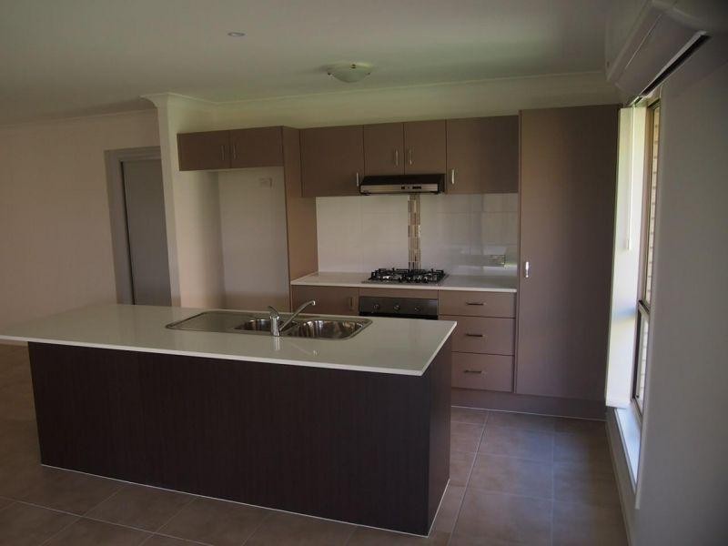 12 Nevron Drive, Bahrs Scrub QLD 4207