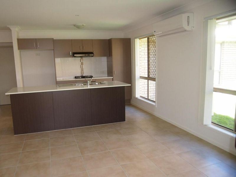 12 Nevron Drive, Bahrs Scrub QLD 4207