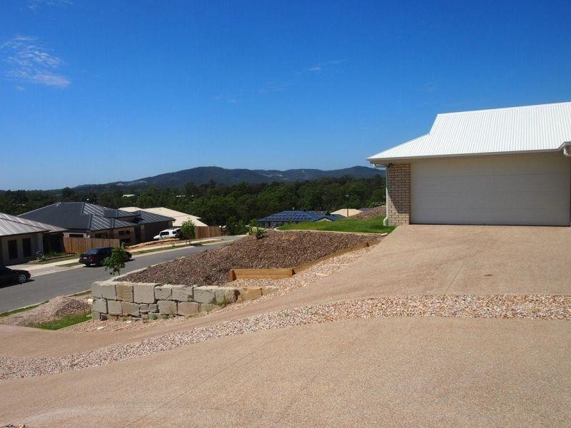 12 Nevron Drive, Bahrs Scrub QLD 4207