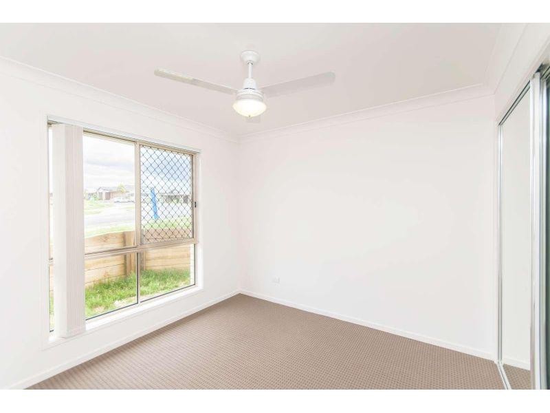 1/2 Groeschel Court, Goodna QLD 4300