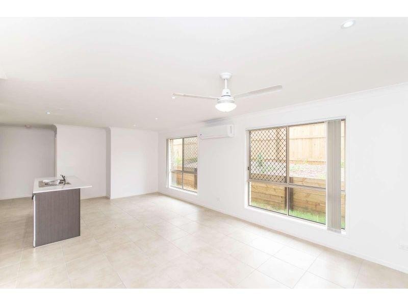 1/2 Groeschel Court, Goodna QLD 4300