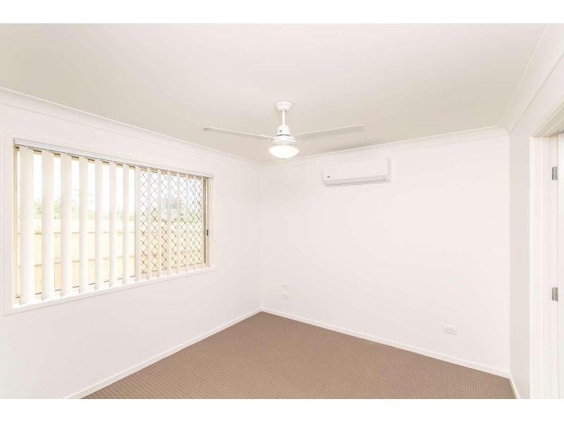 2/2 Groeschel Court, Goodna QLD 4300