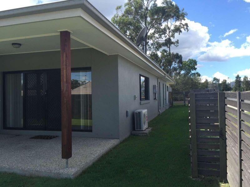 2 Erbin Lane, Augustine Heights QLD 4300