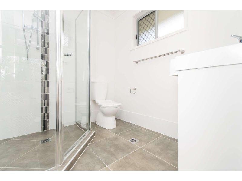1/8 Groeschel Court, Goodna QLD 4300