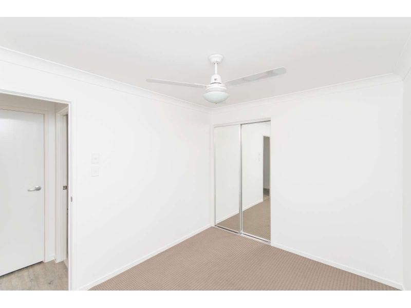 2/10 Groeschel Court, Goodna QLD 4300