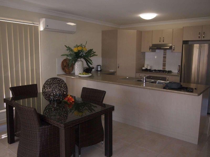 4 Hyssop Place, Springfield Lakes QLD 4300