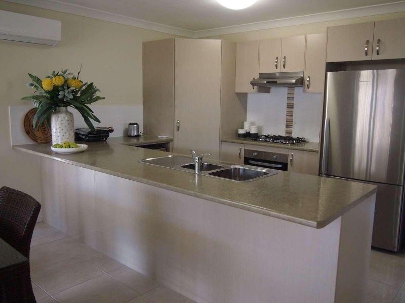 4 Hyssop Place, Springfield Lakes QLD 4300