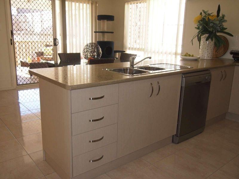 4 Hyssop Place, Springfield Lakes QLD 4300