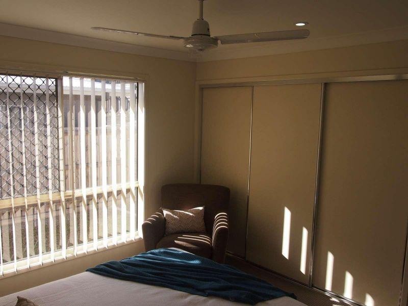 4 Hyssop Place, Springfield Lakes QLD 4300