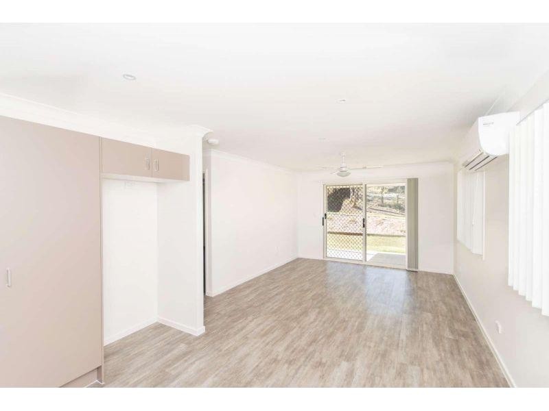 1/11 Groeschel Court, Goodna QLD 4300