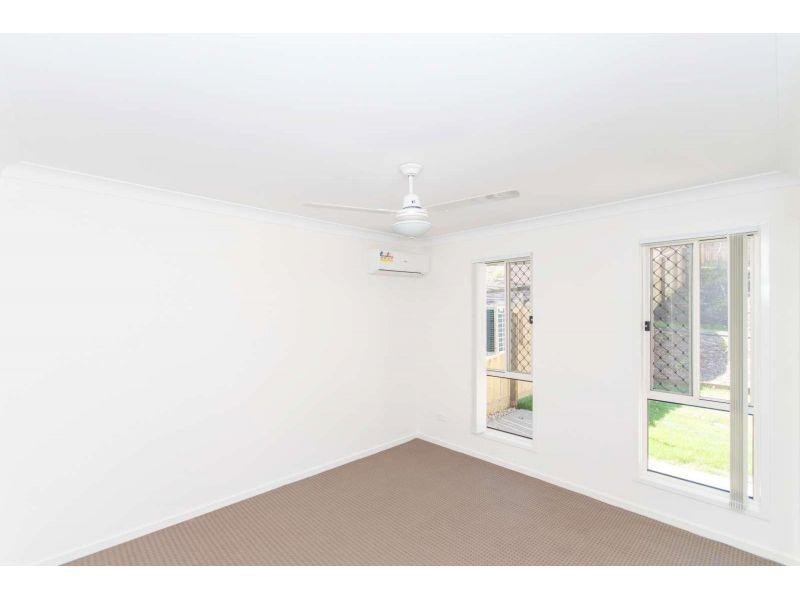 1/11 Groeschel Court, Goodna QLD 4300