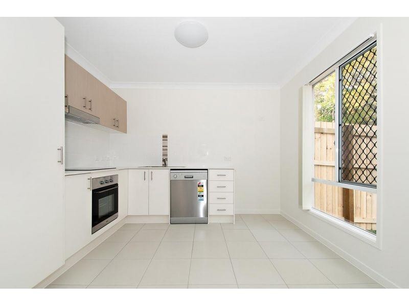 2/7 Wattle Grove, Boronia Heights QLD 4124