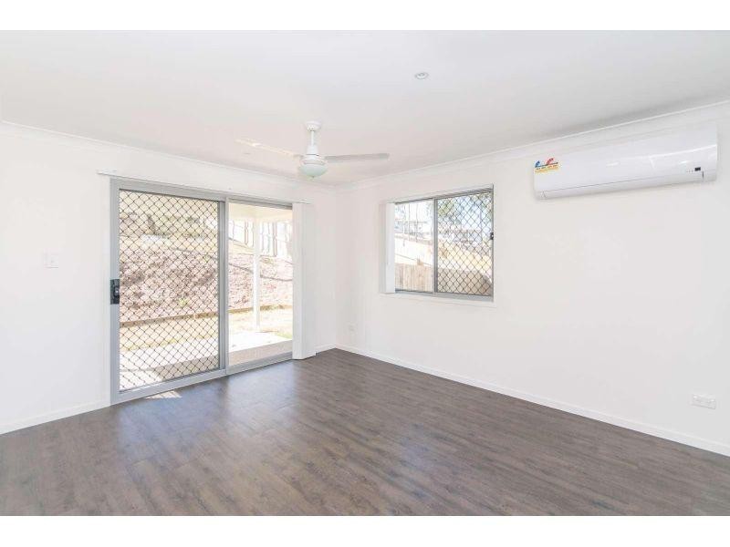1/13 Groeschel Court, Goodna QLD 4300