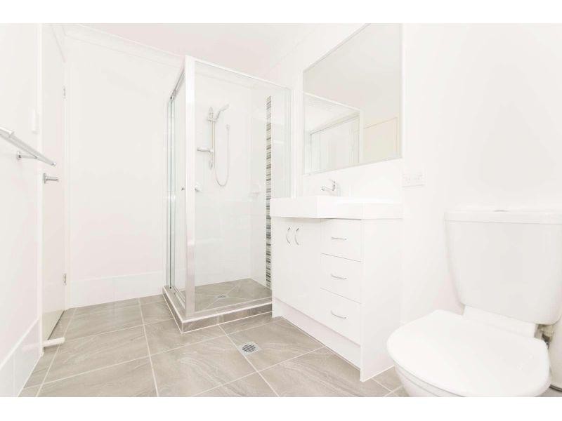 1/13 Groeschel Court, Goodna QLD 4300