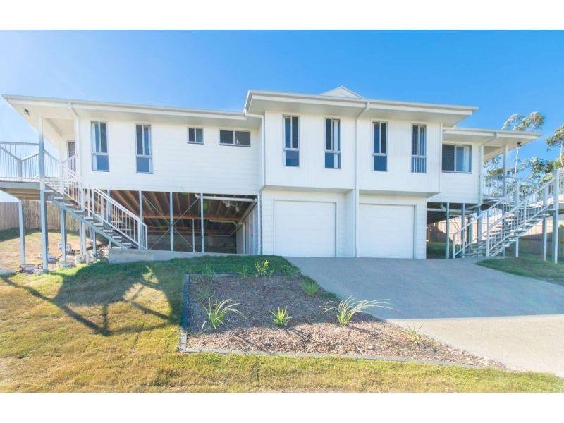 2/13 Groeschel Court, Goodna QLD 4300