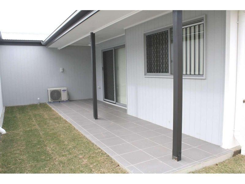 2/25 Juxgold Street, Collingwood Park QLD 4301