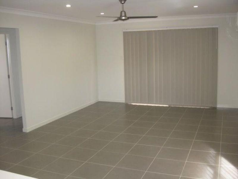 17 Kowari Street, Deebing Heights QLD 4306