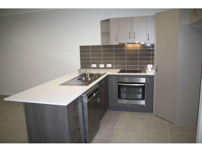 54a Essington Mews, Leichhardt QLD 4305