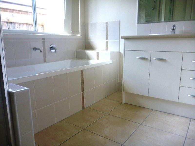 3 Pleasant Drive, Redbank Plains QLD 4301