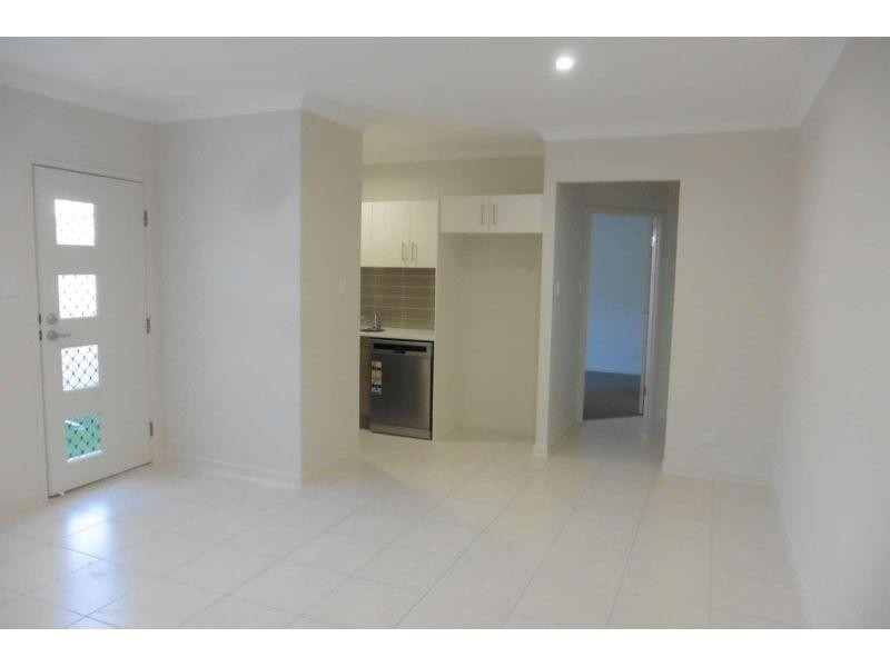 2/45 Essington Mews, Leichhardt QLD 4305