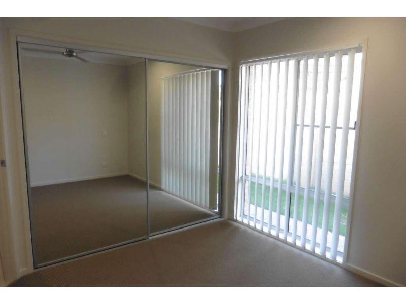 2/45 Essington Mews, Leichhardt QLD 4305