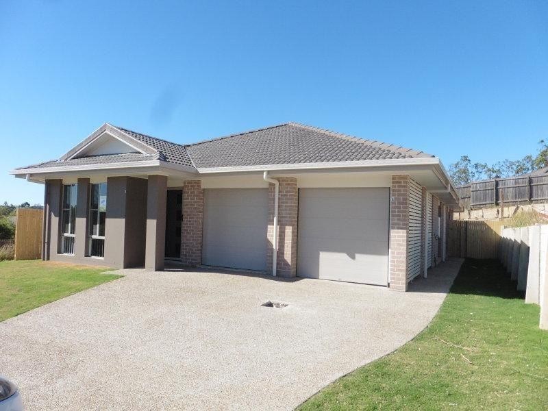 2/45 Essington Mews, Leichhardt QLD 4305