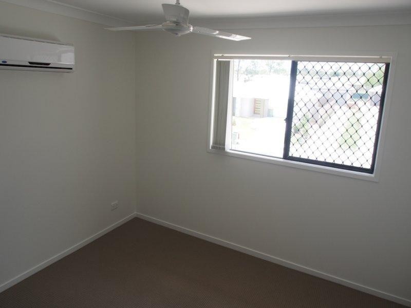 2/13 Pendragon Street, Raceview QLD 4305