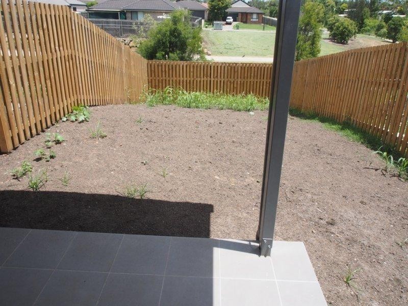 2/13 Pendragon Street, Raceview QLD 4305