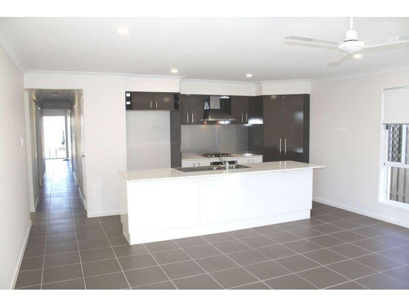 12 Meadows Circuit, Bellbird Park QLD 4300