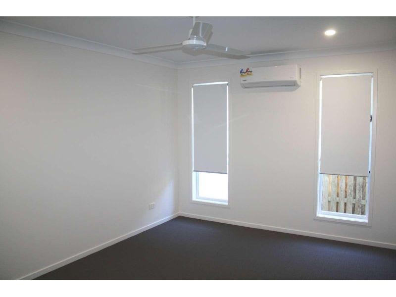 12 Meadows Circuit, Bellbird Park QLD 4300