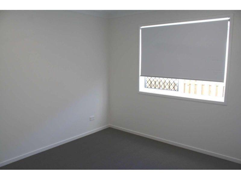 12 Meadows Circuit, Bellbird Park QLD 4300