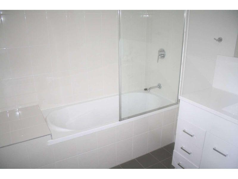 12/15 Stapylton Road, Heathwood QLD 4110