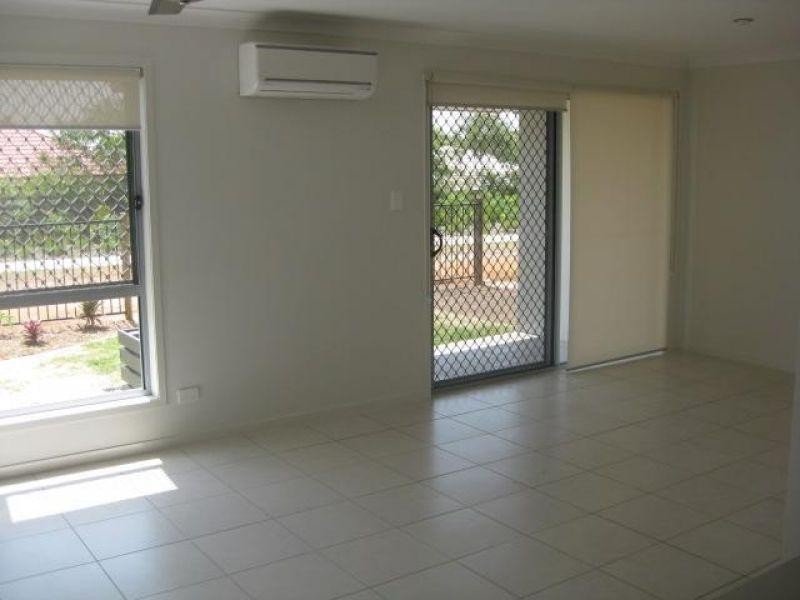 4 Chamomile Street, Springfield Lakes QLD 4300