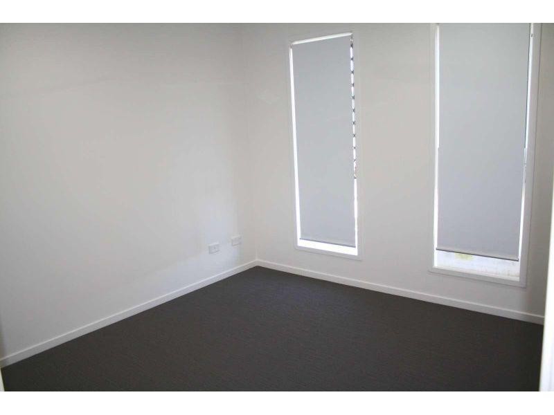 97 Fernbrook Boulevard, Redbank Plains QLD 4301