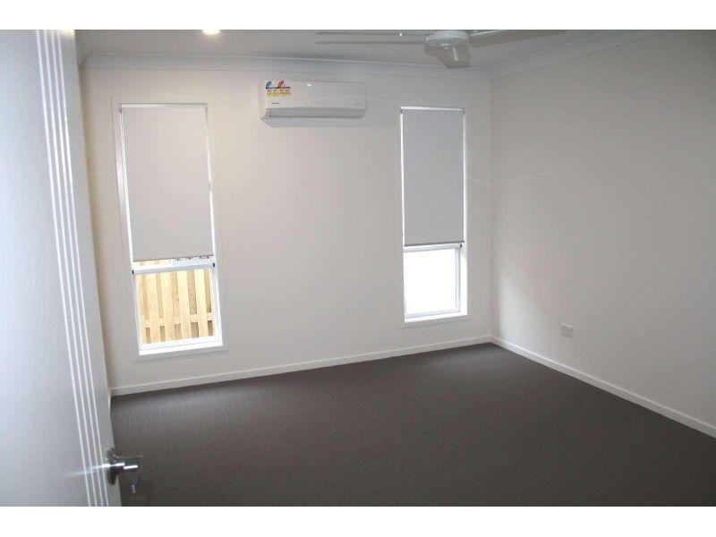 3 Meadows Circuit, Bellbird Park QLD 4300