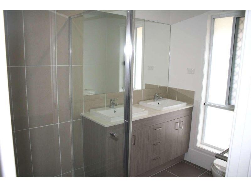 3 Meadows Circuit, Bellbird Park QLD 4300