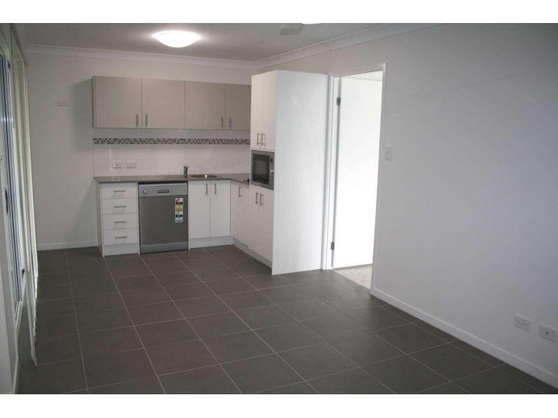 2/21 O’Dea Crescent, Goodna QLD 4300