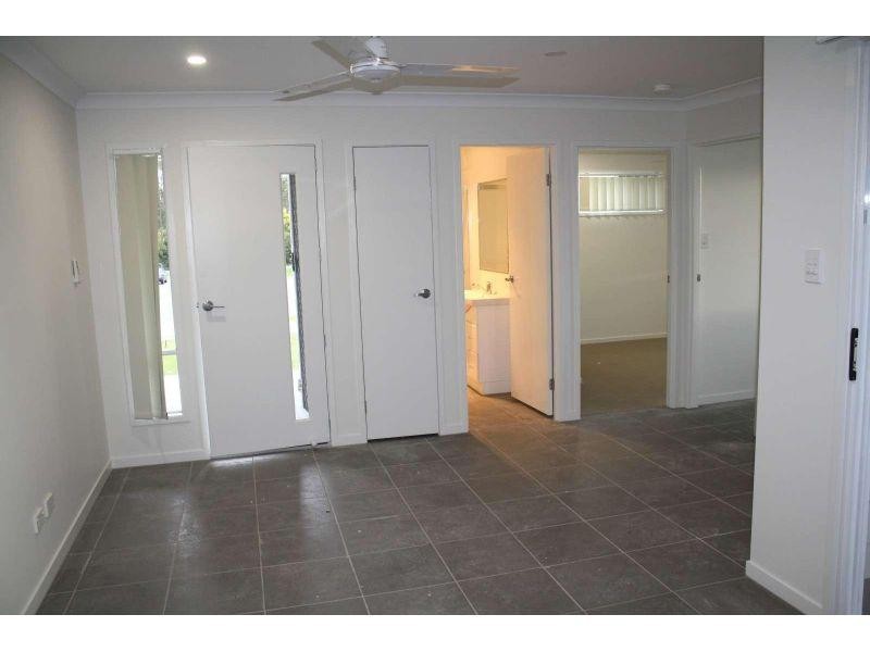 2/21 O’Dea Crescent, Goodna QLD 4300