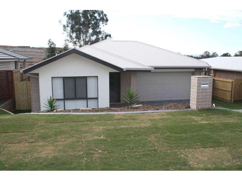 13 Dee Street, Deebing Heights QLD 4306