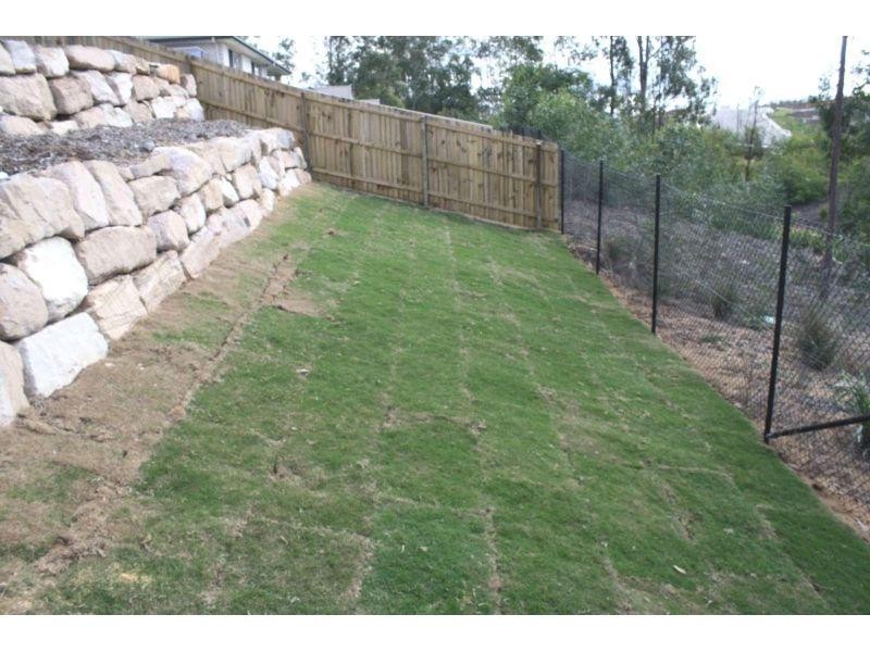 13 Dee Street, Deebing Heights QLD 4306