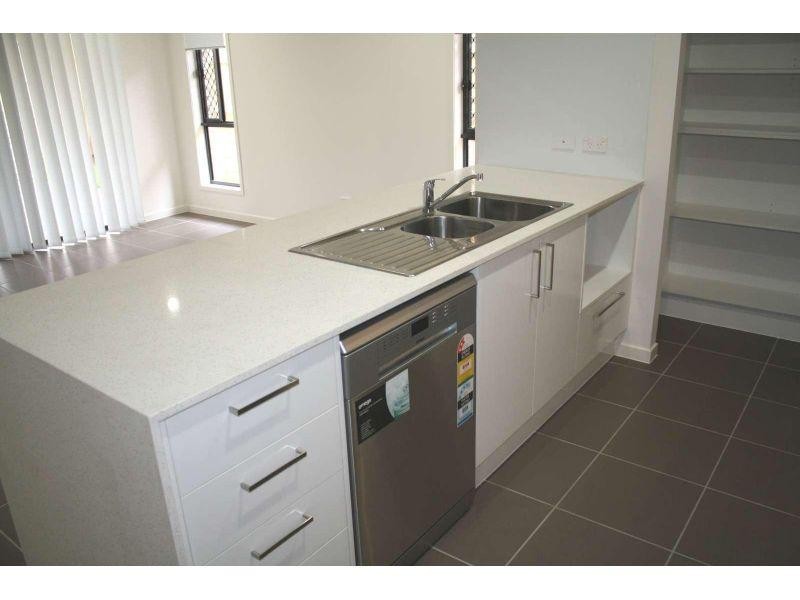 81 Daybreak Street, Yarrabilba QLD 4207