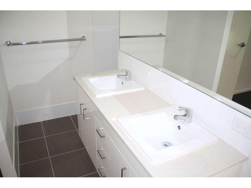 81 Daybreak Street, Yarrabilba QLD 4207