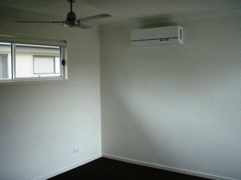 8 Darcy Lane, Springfield Lakes QLD 4300