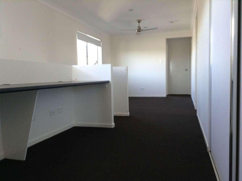 8 Mapleton Drive, North Lakes QLD 4509