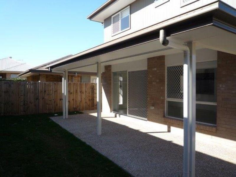 8 Mapleton Drive, North Lakes QLD 4509