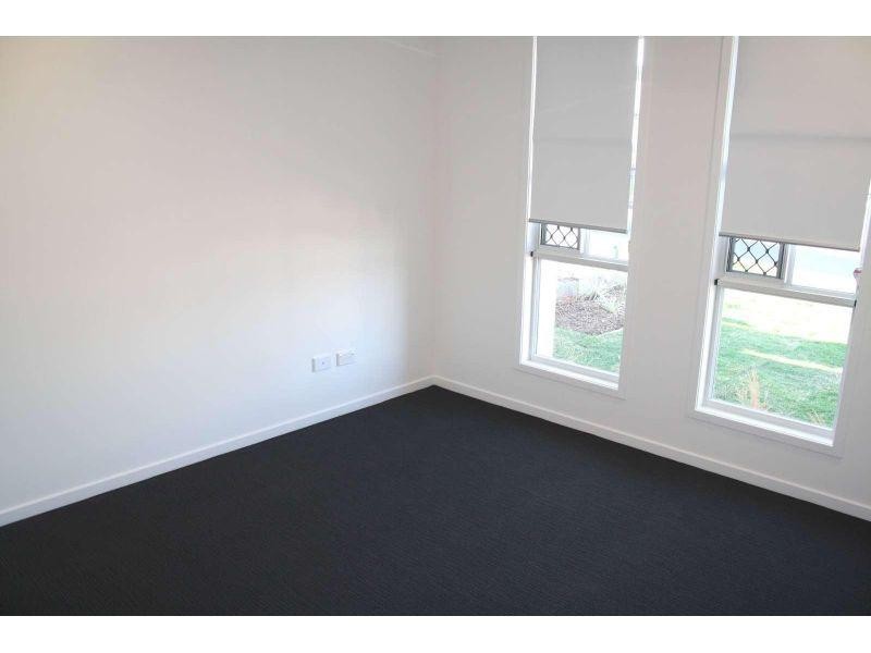 24 Krause Street, Bellbird Park QLD 4300