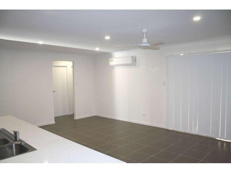 110 Meadows Circuit, Bellbird Park QLD 4300