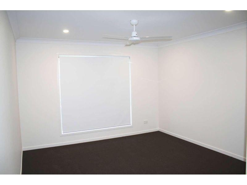 110 Meadows Circuit, Bellbird Park QLD 4300