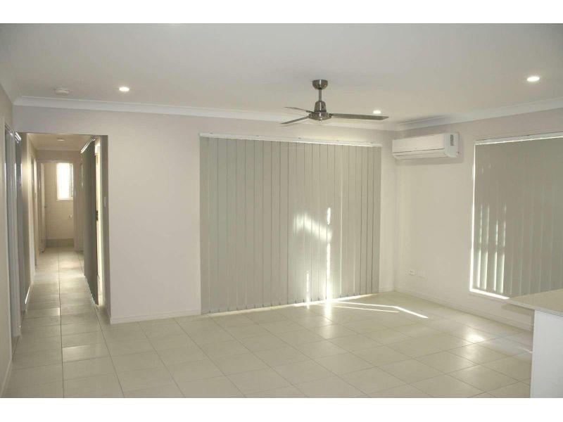 34 Bottlebrush Drive, Deebing Heights QLD 4306